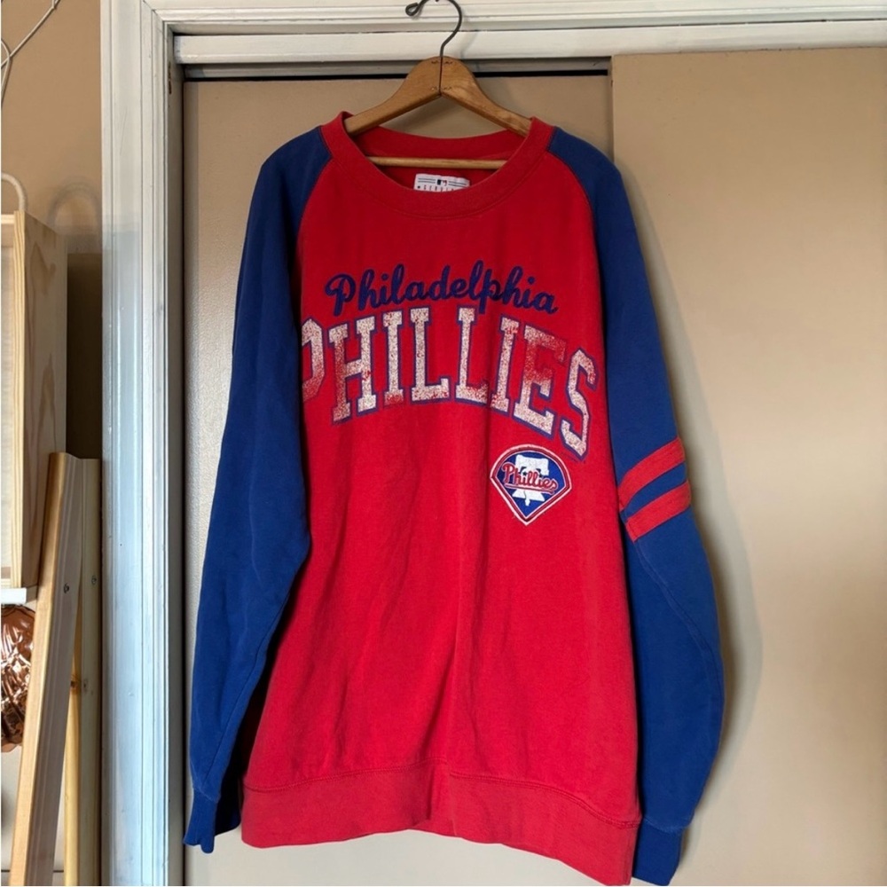 Genuine Merchandise Philadelphia Phillies MLB crew neck sweatshirt